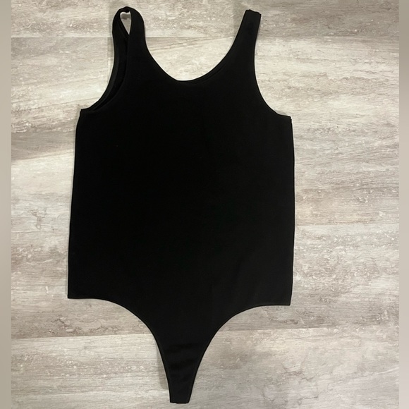 Babaton sleeveless bodysuit - Picture 1 of 2